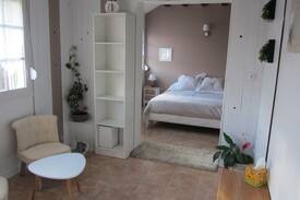 Collemiers Lit Et Petit-Déjeuner | Chambre lumineuse dans le style campagne chic