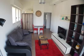 Fabron Appartement | Spacious Studio in beautiful park with sea view