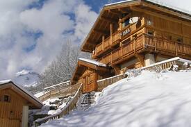 Servoz Villa | Isra Eco-Chalet with sauna. Chamonix Mont Blanc.