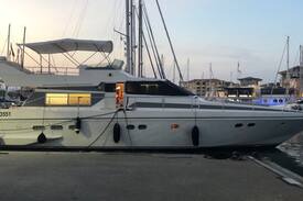 Frejus Port Location De Bateaux | Location bateau à quai