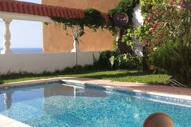 Tipasa Villa | Villa pieds-dans-l'eau avec piscine (Tipaza)