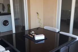 Hyeres City Centre Appartement | T1 rénové avec grande terrasse proche gare - Hyères centre ville