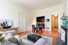 Hotel de Ville - Quinconces Appartement | THE TROIS CONILS apartment: heart of Bordeaux city