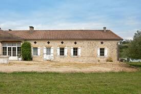 Beaupuy Maison | Chambre confortable à la campagne