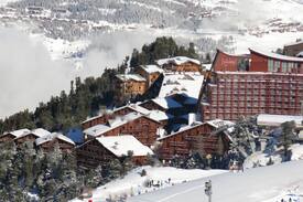 Arc-2000 Villa | ARC 2000 APPARTEMENT-CHALET SKI IN OUT PISCINE