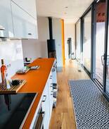 Beinheim Maison | Modernes Hideaway am See im Elsass, (Beinheim), Modernes Hideaway am See im Elsass, 50qm, Garten, 1 Schlafzimmer, max. 3 Personen