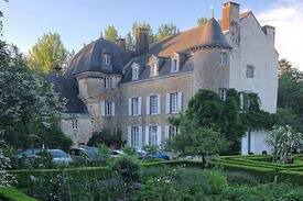 La Croixille Villa | Chateau de La Rongere