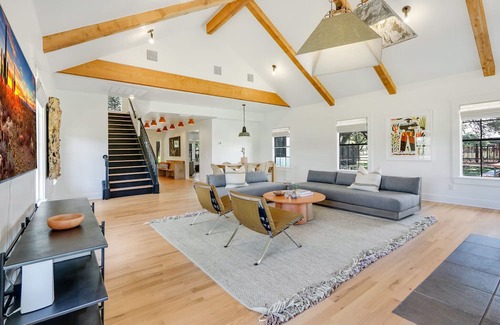 Wimberley Maison | The Main House at D2 Farms I Couples retreat with hot tub and pool.