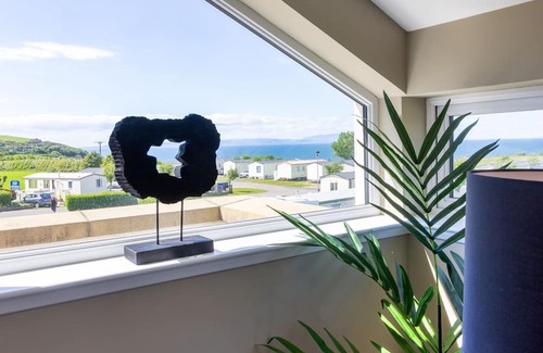 Ayr Maison | 4 bedroom accommodation in Ayr