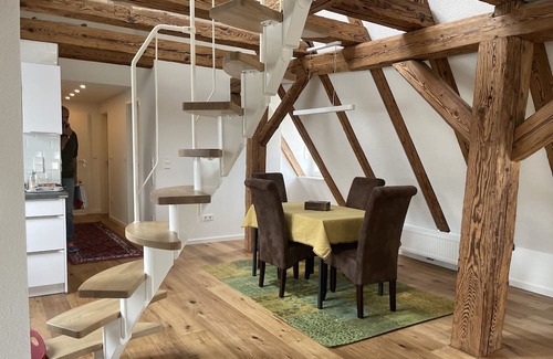 Lorch Copropriété | Historische Unterkunft in Lorch