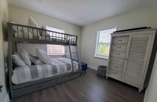 Delray Beach Maison | 5 Min Walk to the Ave 5 min Drive to the Beach! Pet friendly!
