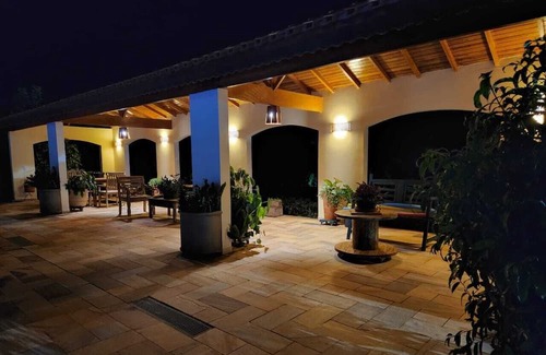 Quadra Maison | Cinematic, Paradise and Enchanting!