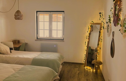 Cercal Appartement | Apartment with pool in town center