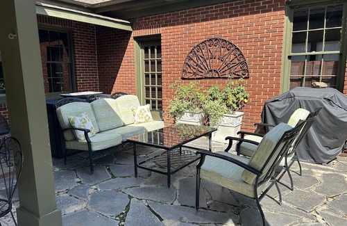 Athens Maison | Large home 12 mins from Sanford Stadium/downtown, 8 mins to Botanical Gardens