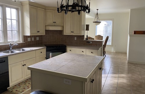 Rohrerstown Maison | Lancaster County Home Centrally Located