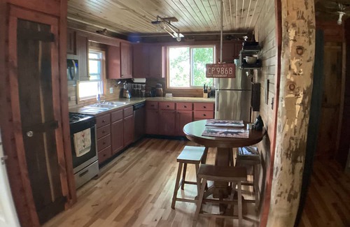 Grass Creek Maison | Riverfront house on the Tippecanoe River- Yogi’s Den - upper level