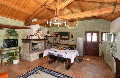Furlo Cottage | Belvilla by OYO Ripa del Sole