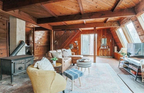 Shipman Cabine | Acute Lodge: Boho, Romantic Getaway in Nelson Co.