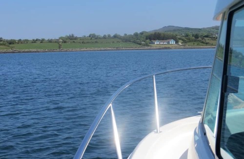 Durrus Villa | 5 bedrooms & 3 bathrooms - stunning south facing views "Wild Atlantic Way"