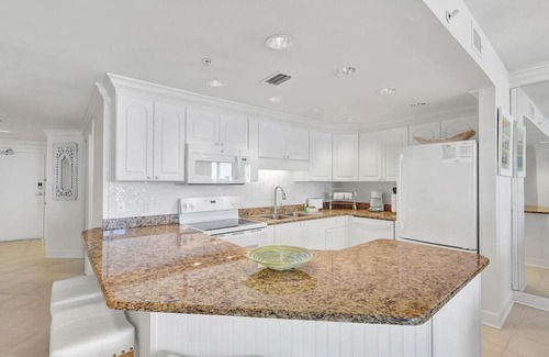 Orange Beach East Maison | Px1410-Beachfront Condo w/ View & Pool, Sleeps 8
