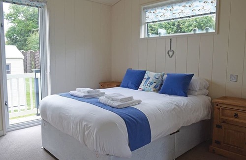 Gisleham Cabine | 2 bedroom accommodation in Lowestoft