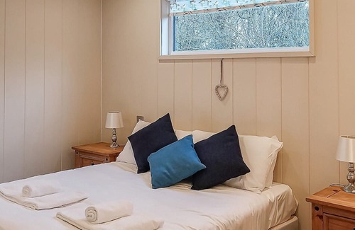 Gisleham Cabine | 2 bedroom accommodation in Lowestoft