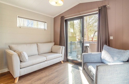 Woolverstone Cabine | 2 bedroom accommodation in Woolverstone, Ipswich