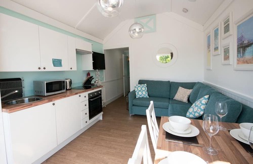 Annan Cabine | 1 bedroom accommodation in Annan