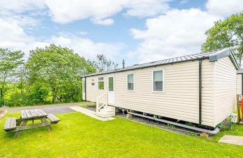 Kilwinning Maison | 2 bedroom accommodation in Kilwinning,