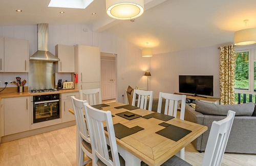 Woolverstone Cabine | 3 bedroom accommodation in Woolverstone, Ipswich