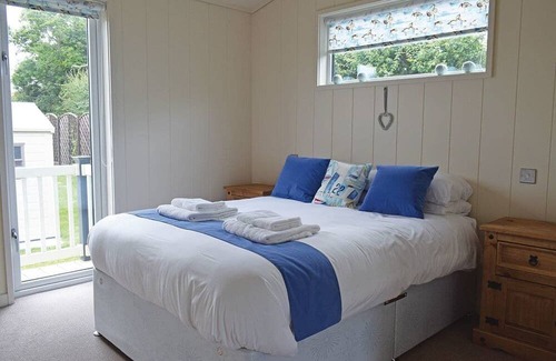 Gisleham Cabine | 2 bedroom accommodation in Lowestoft