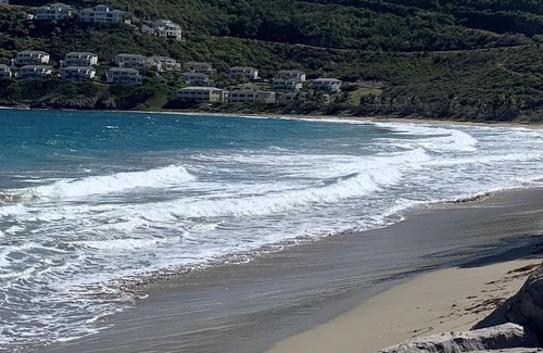 Saint Kitts and Nevis Copropriété | This cozy condo is just steps from pool & Atlantic Ocean.