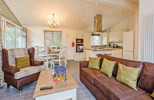 Holton Heath Cabine | 1 bedroom accommodation in Holton Heath