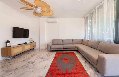 Meselik Appartement | Pleasant Home with Shared Pool in Bodrum