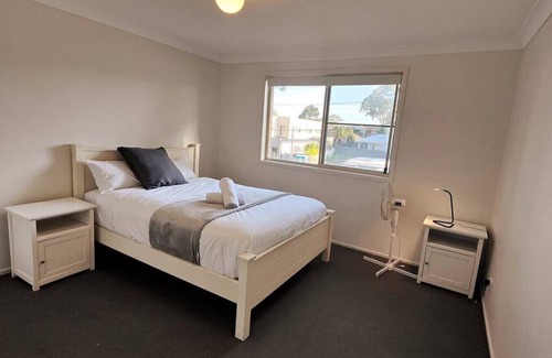 Liverpool Maison | Spacious 3 bedrooms Free parking