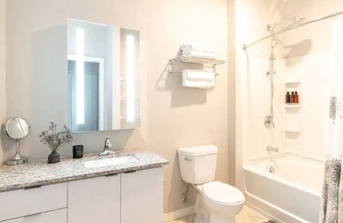 Downtown Detroit Appartement | Amazing 2Br 2Ba Duplex Condo W/ City View