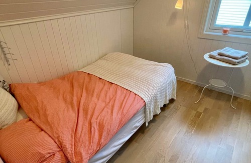 Bjoa Maison | 6 person holiday home in Bjoa