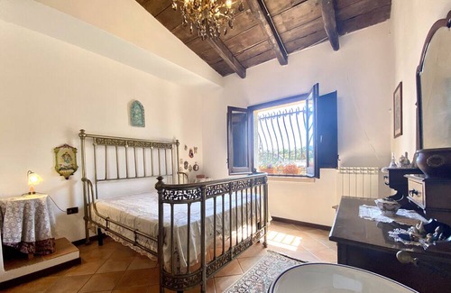 Alcamo Villa | Villa 'Baglio Giganti' with Private Terrace, Wi-Fi and Air Conditioning