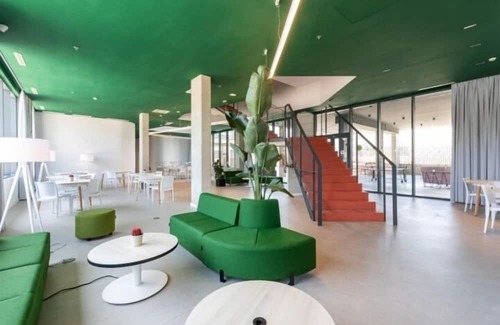 Milagrosa Appartement | Modern Room with High-Speed Wi-Fi in Pamplona