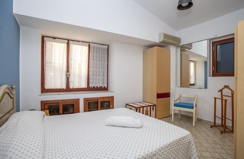 San Giorgio Maison | Holiday Home 'La Terrazza' with Sea View, Private Terrace and Air Conditioning