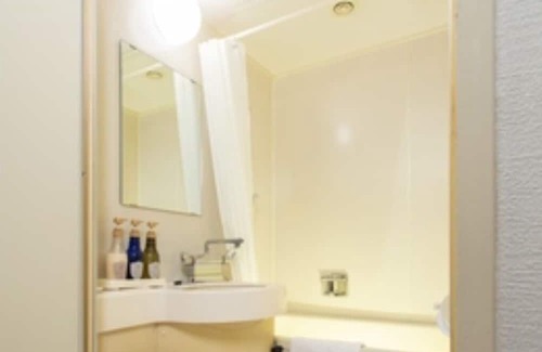 Mihara Maison | Deluxe twin room smoking Room without meals pla / Mihara Hiroshima