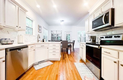 Ogden Maison | Tranquil Haven: Spacious Retreat for 16+ w/Games