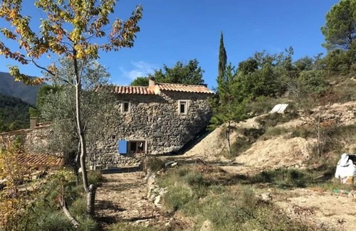 Reilhanette Maison | Holiday Home 'Les Eyssaux En Baronnies' with Mountain View, Private Terrace and Wi-Fi