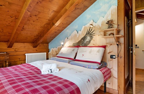 Rabbi Appartement | "Chalet Berghof Laret Arnica" with Whirpool and Wi-Fi