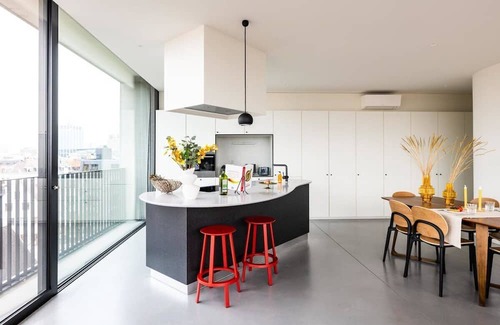 Stalingrad Appartement | Corner Apartment Summ