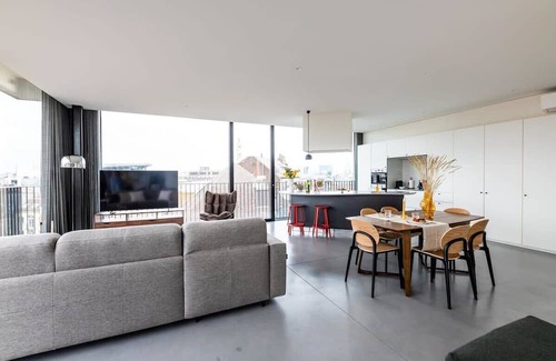 Stalingrad Appartement | Corner Apartment Summ
