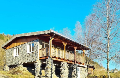 Lonevag Maison | 5 person holiday home in LONEVÅG