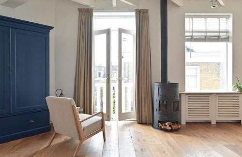 Scheveningen Maison | Renovated beachfront warehouse located in quiet Schevenings courtyard