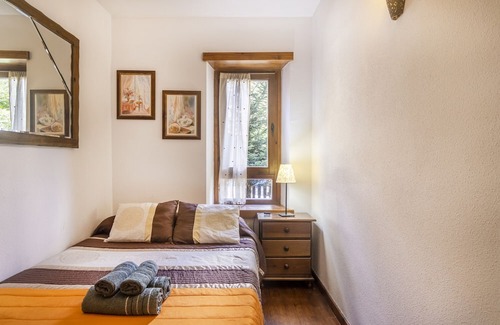 Esterri D'Aneu Appartement | Apartment 'Suites Spain Playa - Vaqueira' with Wi-Fi and Air Conditioning