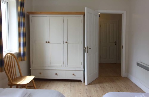 Carrick-on-Shannon Cottage | Leitrim Quay - Riverside Cottage 1